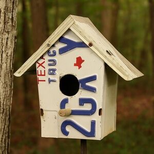 Vintage Handmade Custom License Plate Birdhouse with Texas Design 9”H x 5”W